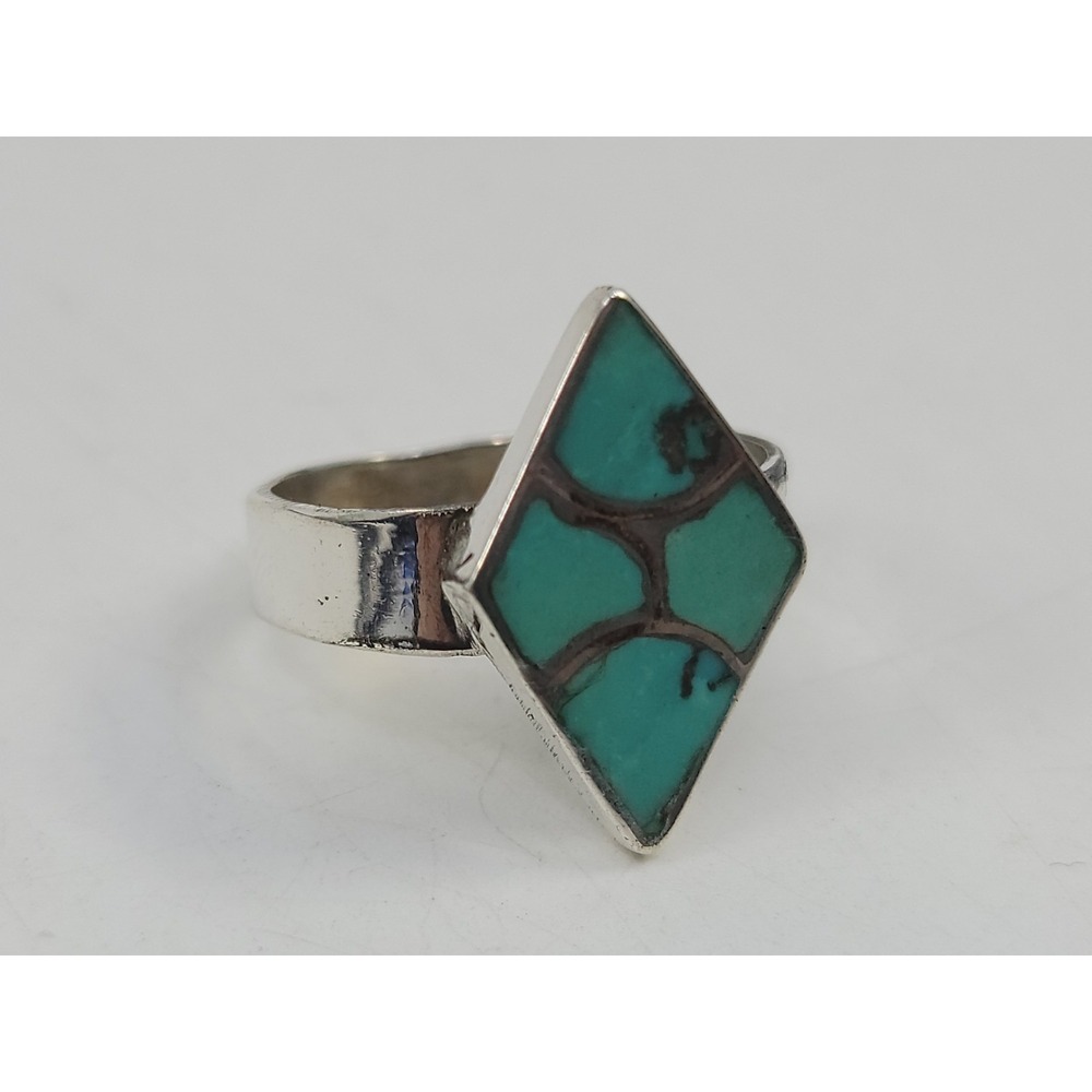 Sterling Silver 925 Turquoise Stone Diamond Shape Womens Ring Size 7.5‎
